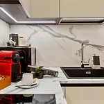 Apartment One Luxury