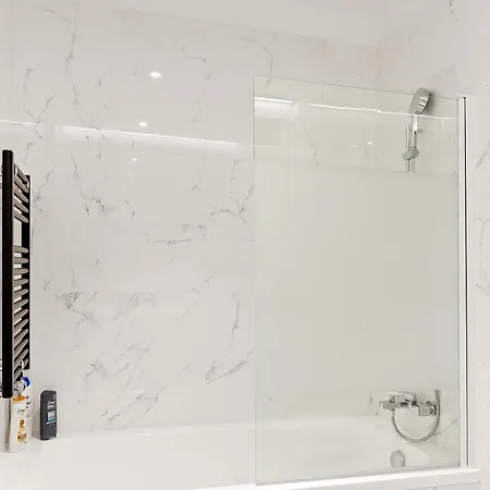 One Luxury * Bukareszt