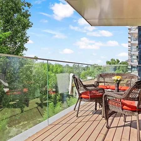 One Luxury * Bukurešť