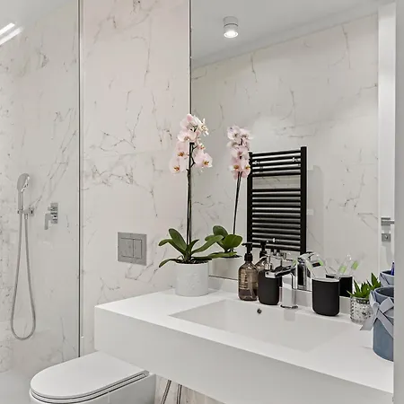 One Luxury Apartamento