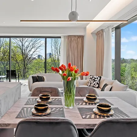 One Luxury Apartment *