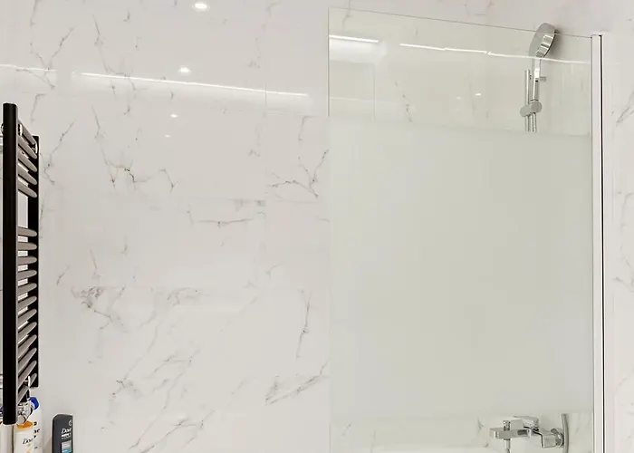 One Luxury * Bukurešť