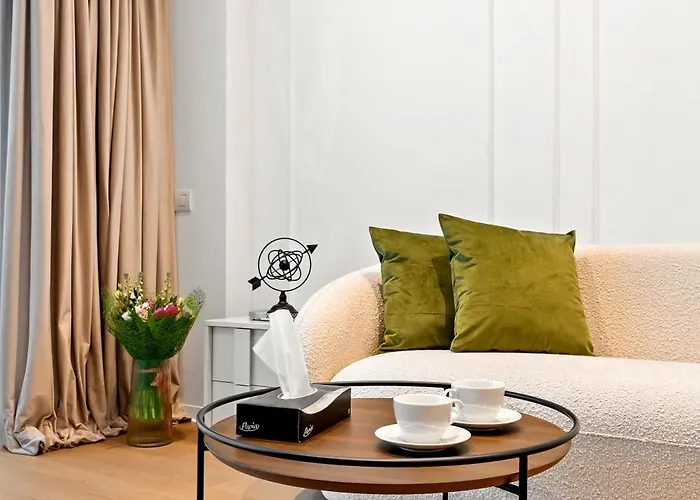 One Luxury * ブカレスト