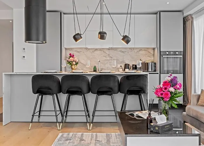 One Luxury Apartament