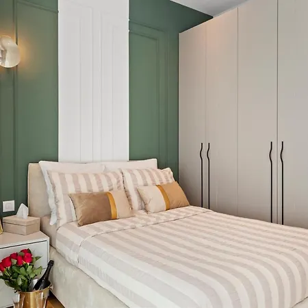 One Luxury Appartement Boekarest