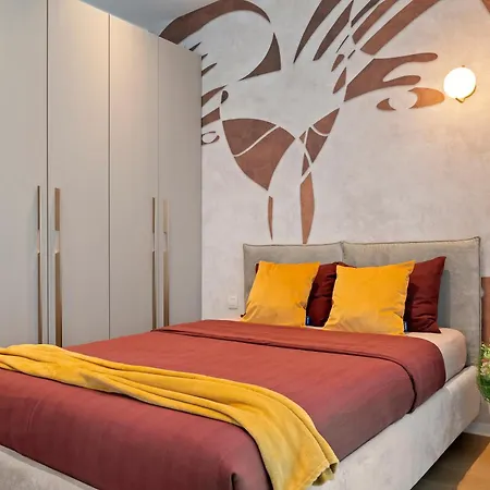 One Luxury * Boekarest